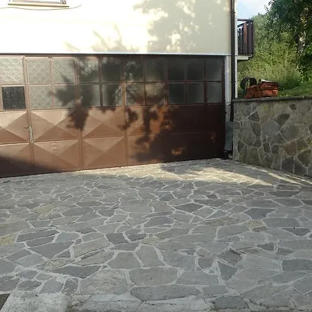 公寓 Konavec 科巴里德